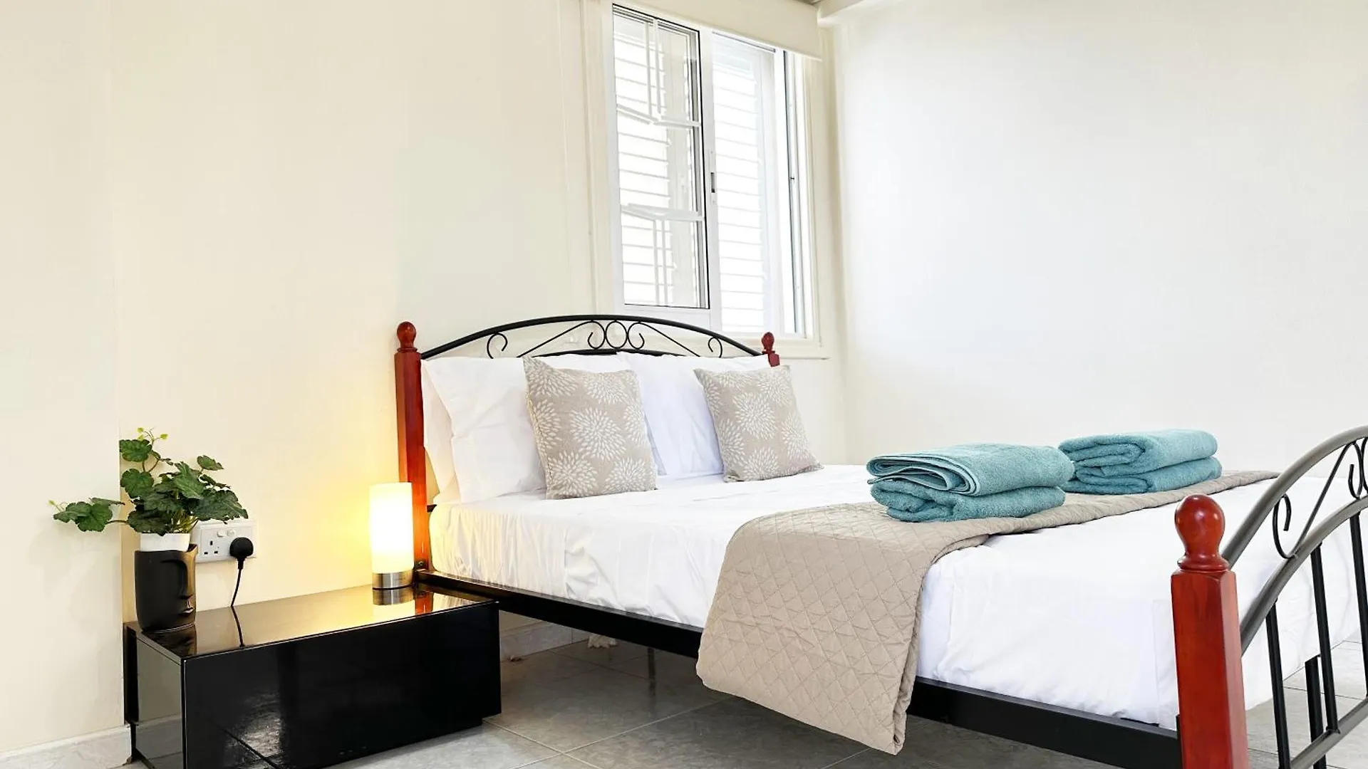 Serenity Sunrise Holiday Apt - Larnaca Cyprus